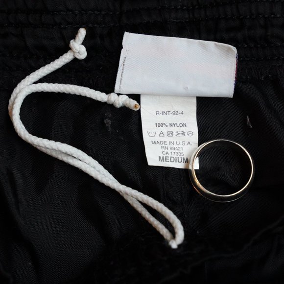 Vintage early 90’ Reebok Wind Shorts Medium USA - Picture 3 of 7